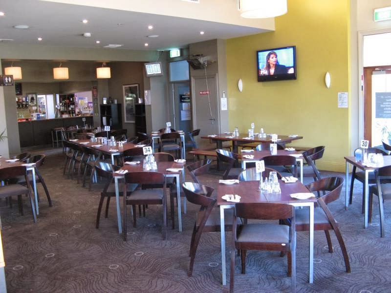 Hotel Elliot | restaurant | 35 The Strand, Port Elliot SA 5212, Australia | 0885542218 OR +61 8 8554 2218