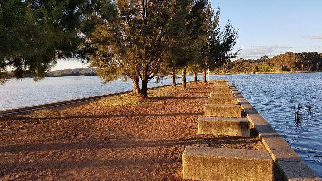 Lake Ginninderra | park | Lake Ginninderra,, Bruce ACT 2617, Australia | 0262076376 OR +61 2 6207 6376
