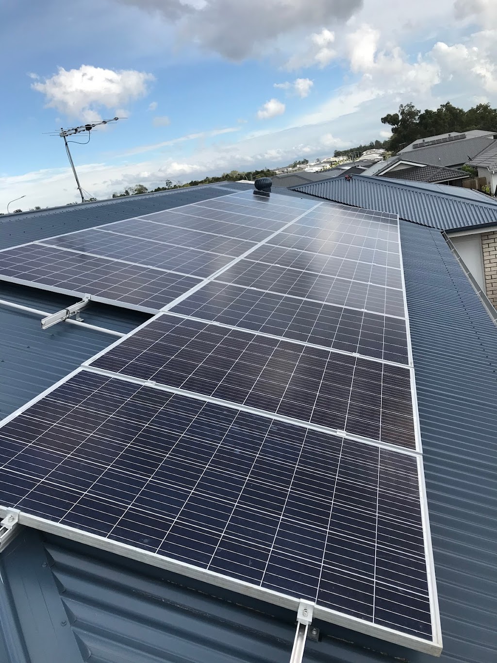 Brisbane Solar Works | 2 Juniper Cct, Stretton QLD 4116, Australia | Phone: 0411 798 012