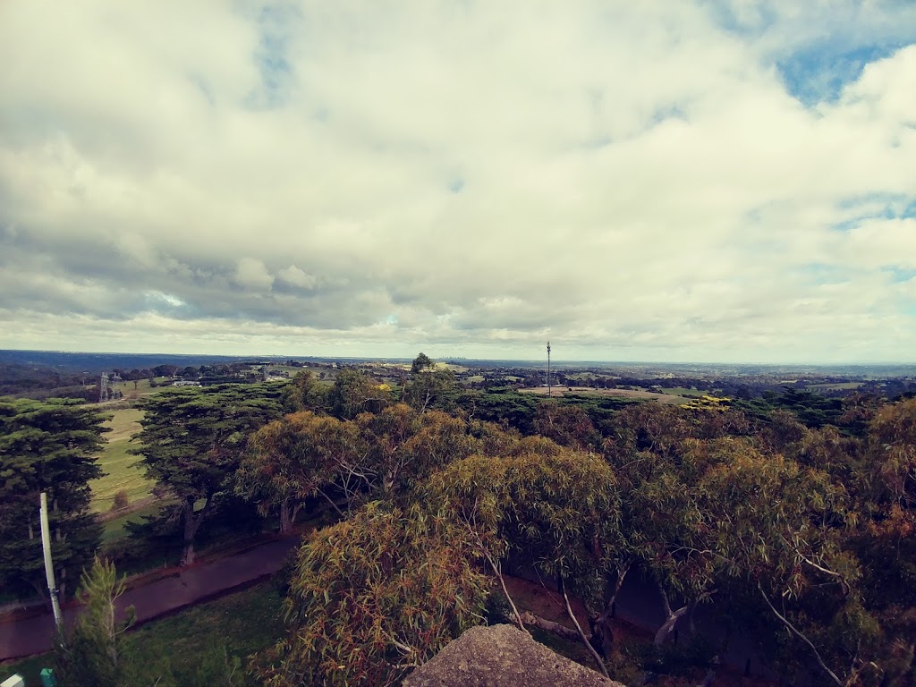 Kangaroo Ground War Memorial Park & Tower | park | Kangaroo Ground VIC 3097, Australia