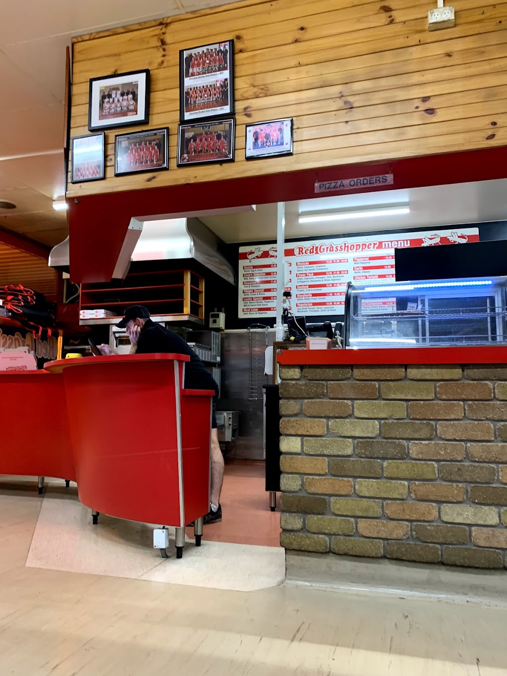 Red Grasshopper Pizza | 16 Reibey St, Ulverstone TAS 7315, Australia | Phone: (03) 6425 3353