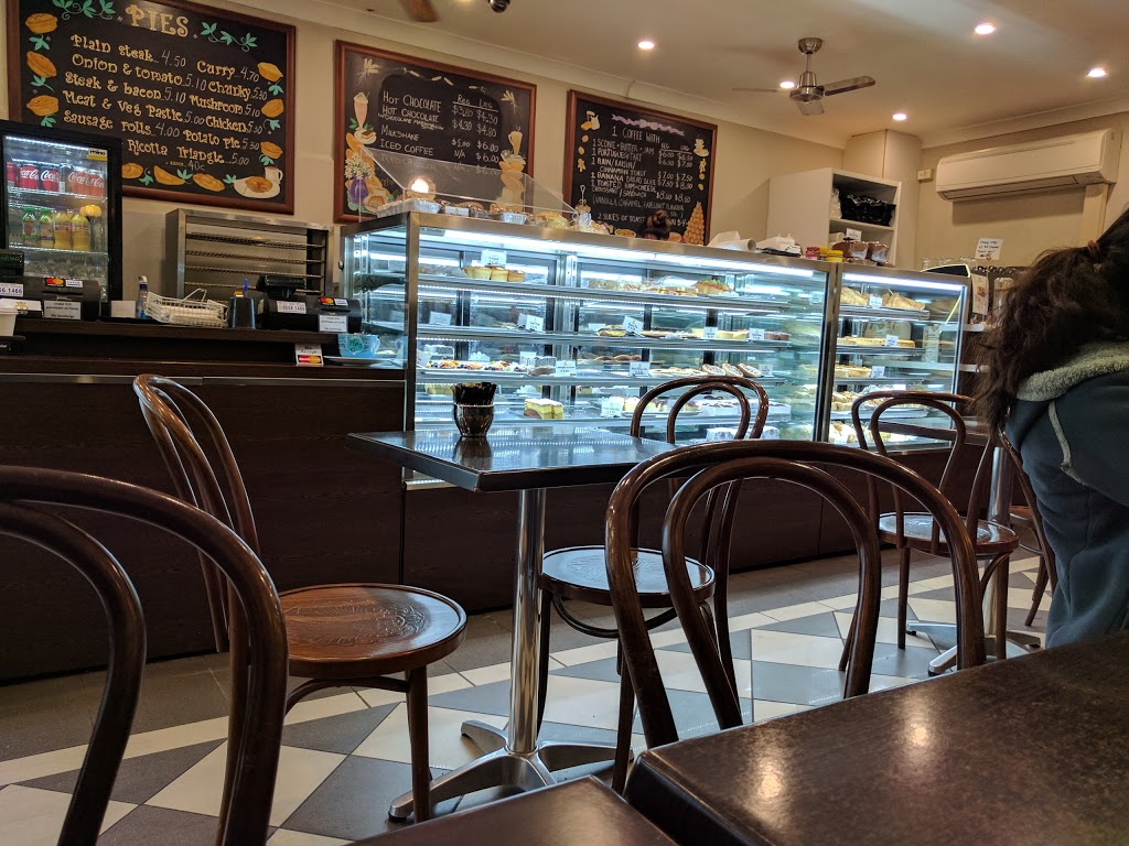 Bonjour Patisserie | bakery | 17 Railway Ave, Wahroonga NSW 2076, Australia | 0294897379 OR +61 2 9489 7379