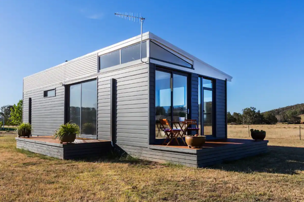 Angourie Studio | 115 Eurunderee Ln, Eurunderee NSW 2850, Australia | Phone: 0417 463 917