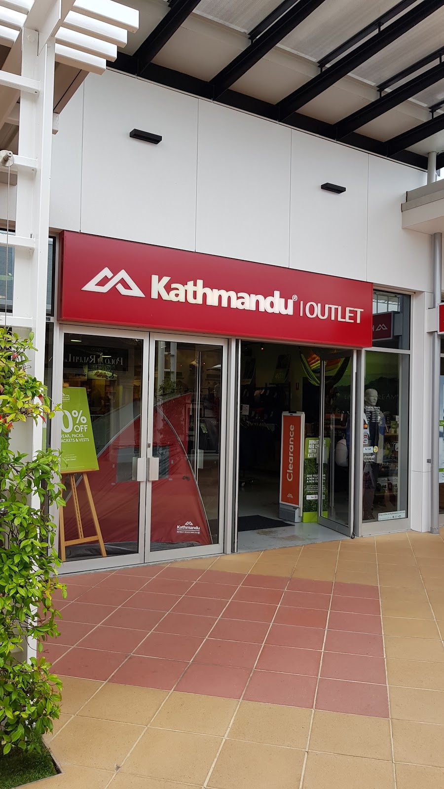 Kathmandu | Harbour Town Shopping Centre Shop 119 727 Tapleys Hill Road Adelaide Airport, Adelaide SA 5950, Australia | Phone: (08) 8355 6025