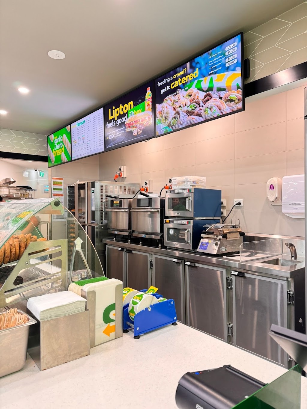 Subway | T3 Geelong BP Northbound, 500 Geelong Ring Rd, Lovely Banks VIC 3213, Australia | Phone: (03) 5269 9715