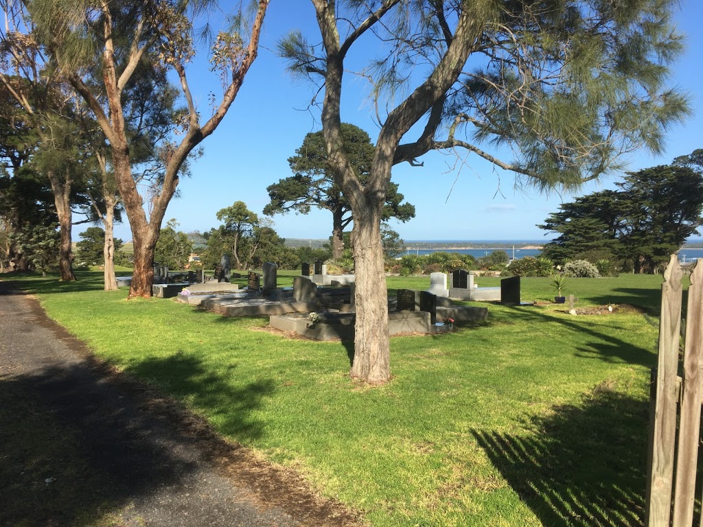San Remo Cemetery | cemetery | Shetland Heights Rd, San Remo VIC 3925, Australia | 1300226278 OR +61 1300 226 278