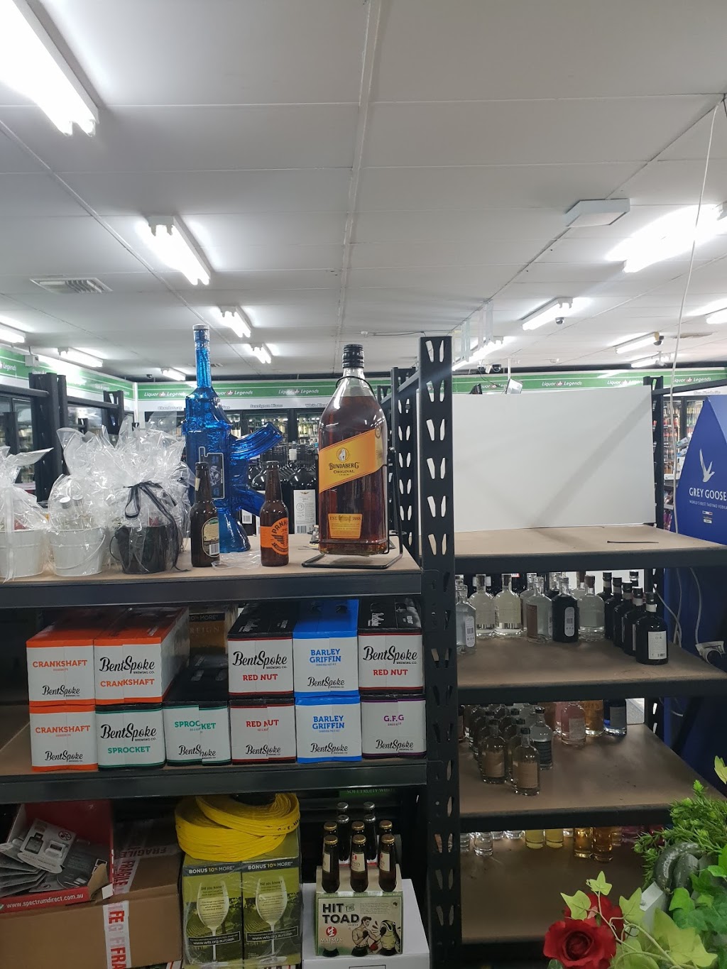 Liquor Legends | store | 121 Tillyard Dr, Charnwood ACT 2615, Australia | 0262591196 OR +61 2 6259 1196