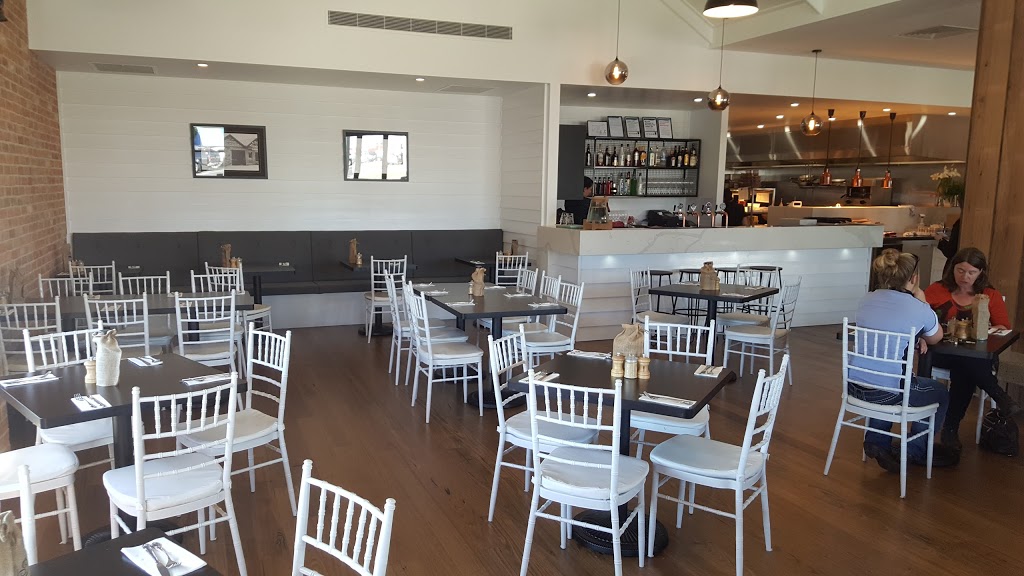 The Old Grain Store | restaurant | 21 Wood St, Bairnsdale VIC 3875, Australia | 0351522100 OR +61 3 5152 2100