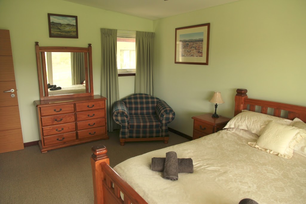 Donegal Horse and Farmstay Bed and Breakfast Tenterfield | lodging | 103 Sandy Flat Rd, Sandy Flat NSW 2372, Australia | 0429626215 OR +61 429 626 215