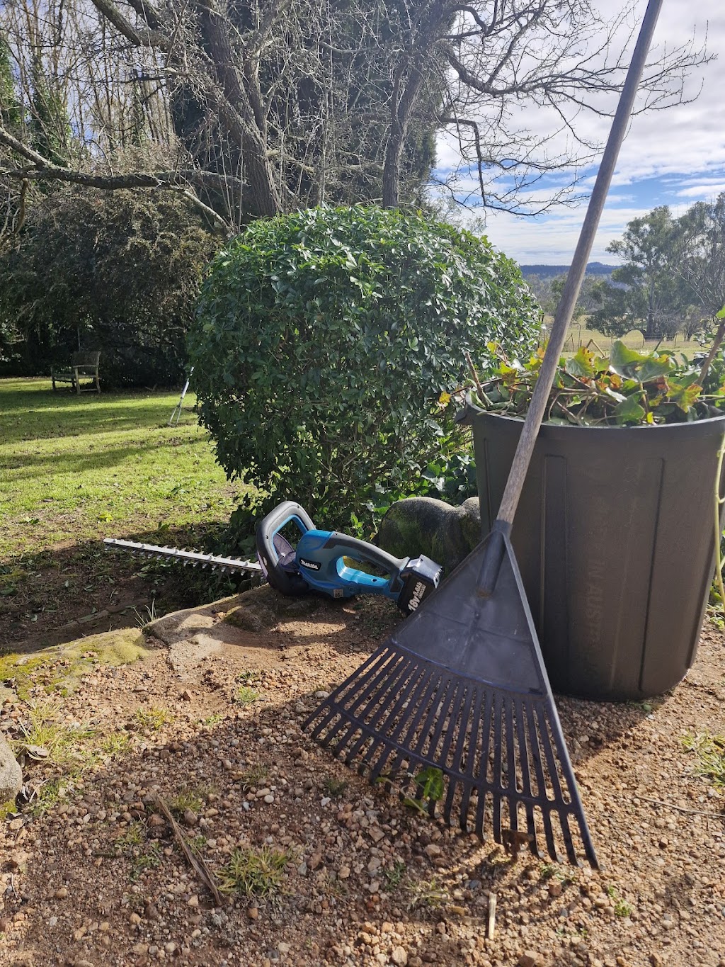 New England handyman services | 29a Rowan Ave, Uralla NSW 2358, Australia | Phone: 0405 196 253