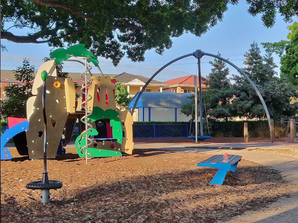 L Estrange Park | park | King &, Sutherland St, Mascot NSW 2020, Australia | 1300581299 OR +61 1300 581 299