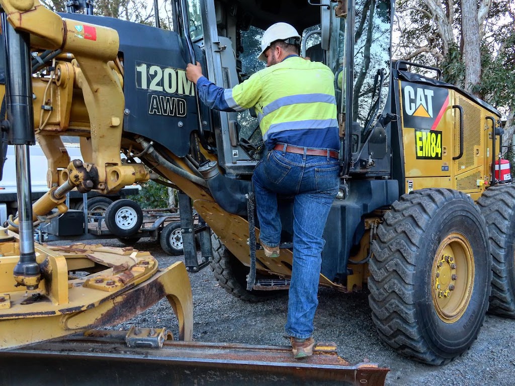 Aussie Excavators Plant Hire | 529 Redland Bay Rd, Capalaba QLD 4157, Australia | Phone: (07) 3206 2800