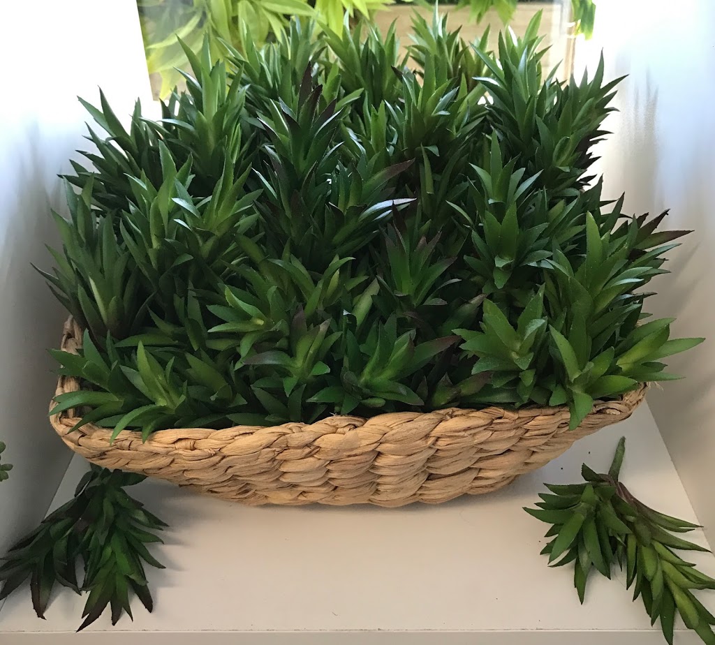 Unreal Artificial Plants | florist | Red Hill Homemakers Centre 400, 414-434 Yaamba Rd, Norman Gardens QLD 4701, Australia | 0417712827 OR +61 417 712 827