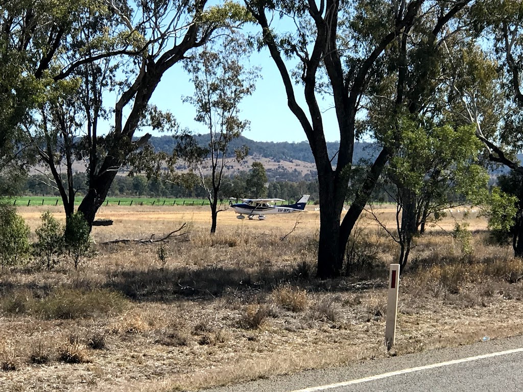 Taroom airstrip | 25538 Leichhardt Hwy, Taroom QLD 4420, Australia