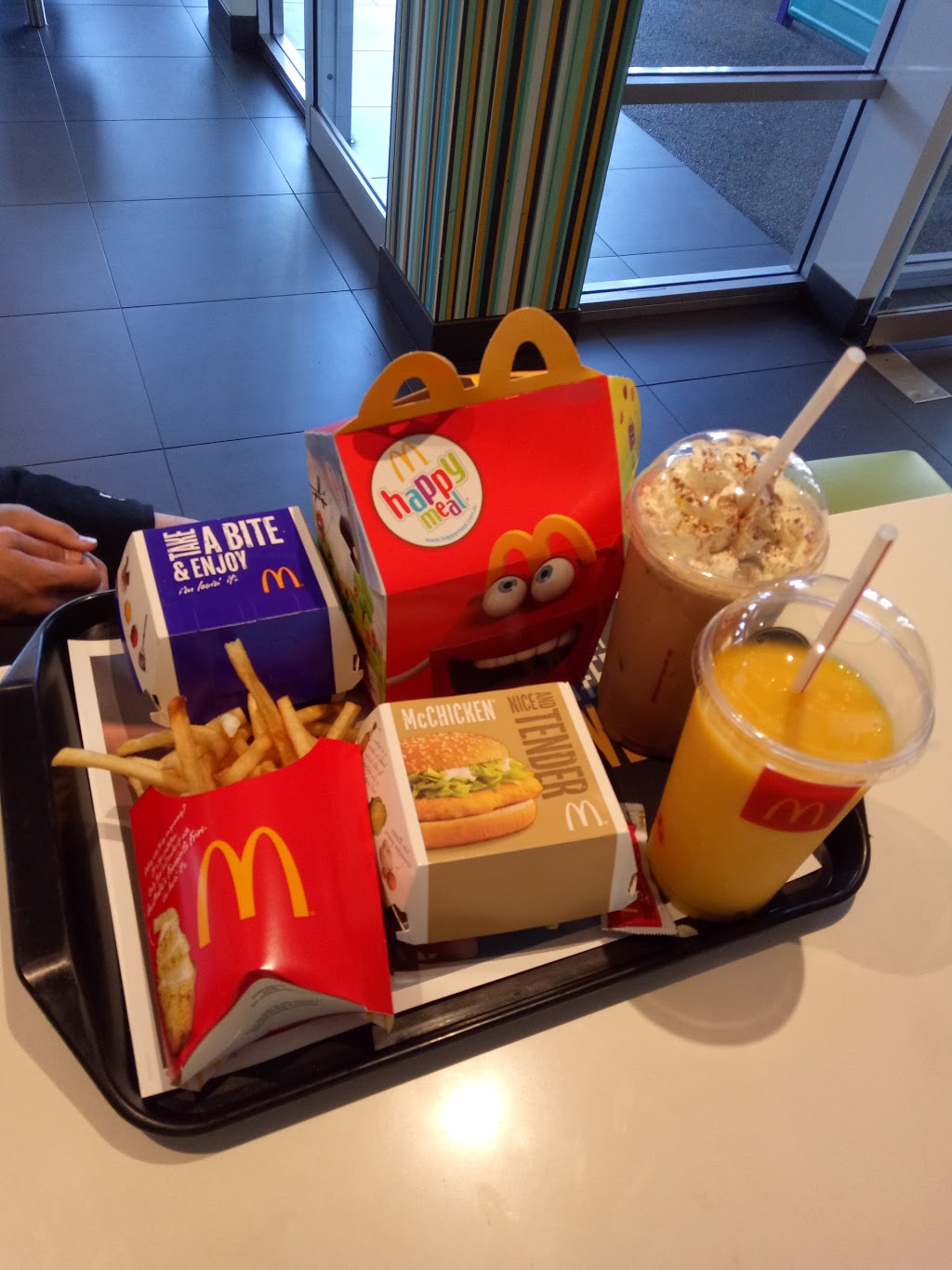 McDonalds Wanneroo | meal takeaway | Wanneroo Rd, Wanneroo WA 6065, Australia | 0894057433 OR +61 8 9405 7433