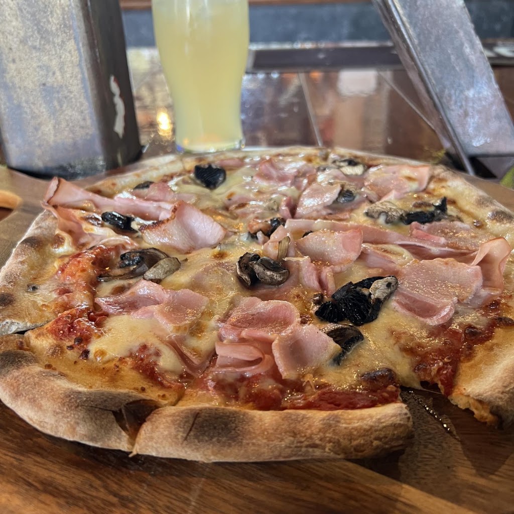 Mr Papis Pizza Boulder | 140 Burt St, Boulder WA 6432, Australia | Phone: (08) 9093 2076