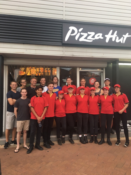 Pizza Hut Umina | meal delivery | 280 West St, Umina Beach NSW 2257, Australia | 131166 OR +61 131166