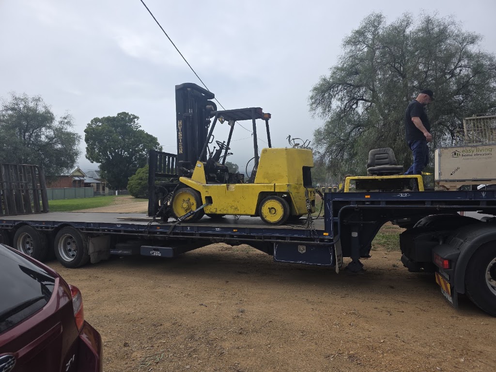 The shed mechanic shop | 3 Campbell St, Koorawatha NSW 2807, Australia | Phone: 0410 174 466