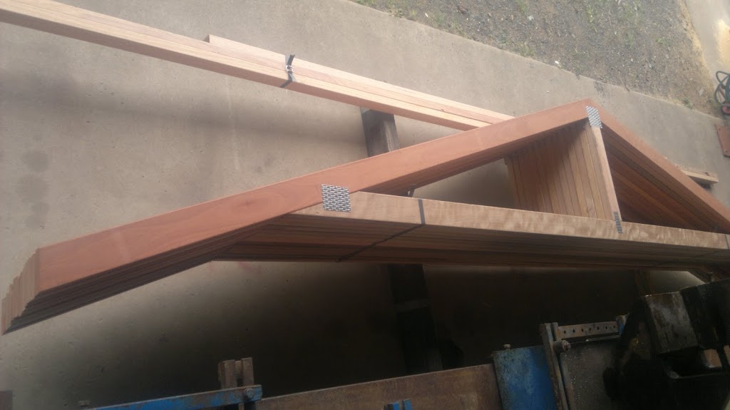 Leach Trusses | 46 Hardwood Rd, Landsborough QLD 4550, Australia | Phone: (07) 5494 1077