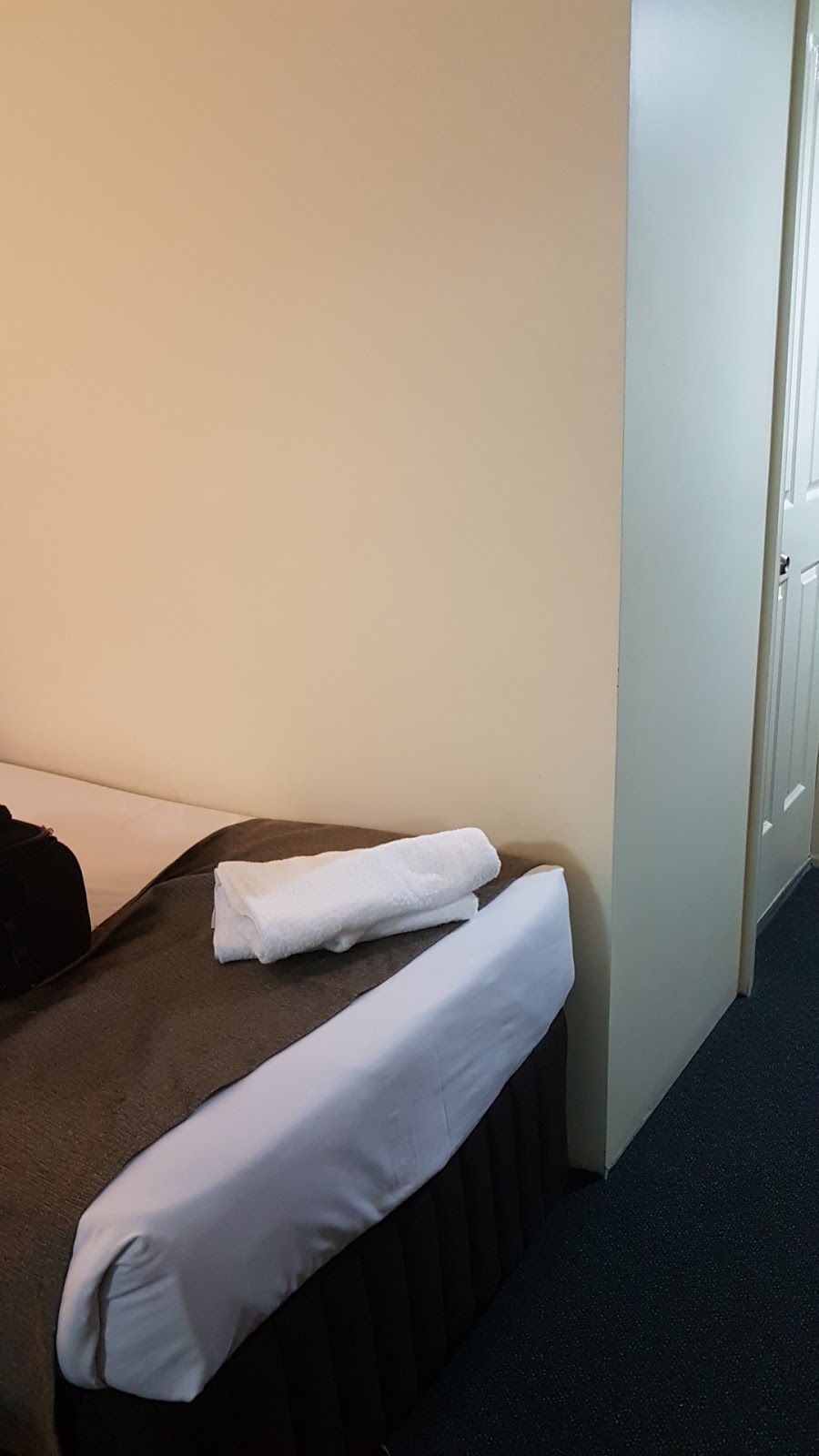 Bayswater Tweed Motel | 129 Wharf St, Tweed Heads NSW 2485, Australia | Phone: (07) 5599 4111