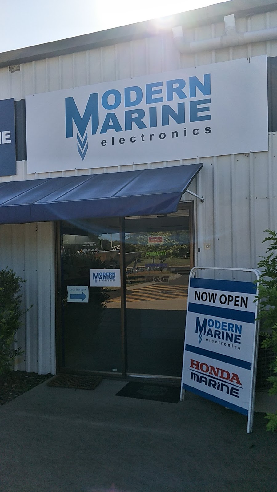 Modern Marine Electronics | Gladstone Marine Centre, Shop 2, 613 Bryan Jordan Drive, Gladstone QLD 4680, Australia | Phone: (07) 4976 9595