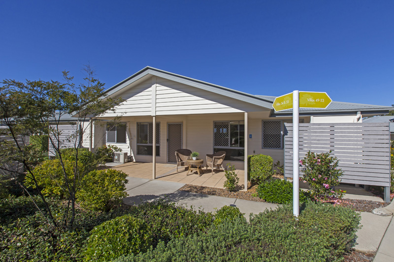 Oak Tree Retirement Village Goodna | health | 32 Brennan St, Goodna QLD 4300, Australia | 0732883275 OR +61 7 3288 3275
