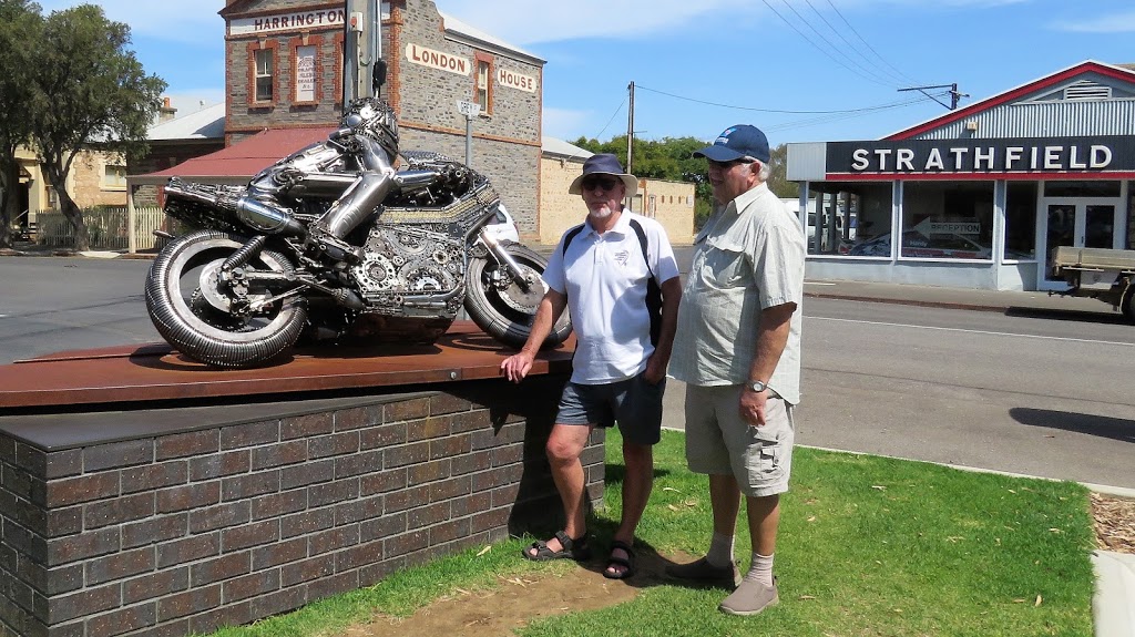 Kenny Blake Memorial Statue | Strathalbyn SA 5255, Australia | Phone: 0427 674 620