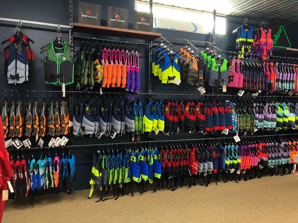 Deja Vu Ski & Board | storage | 878 Springvale Rd, Braeside VIC 3195, Australia | 0397984388 OR +61 3 9798 4388