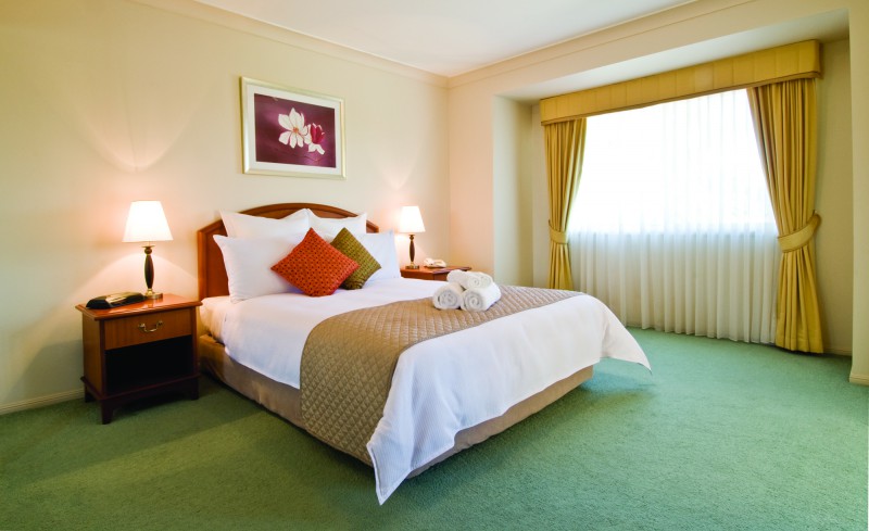 Royal Woods Resort | lodging | 16 Mulyan Pl, Ashmore QLD 4214, Australia | 0755970650 OR +61 7 5597 0650