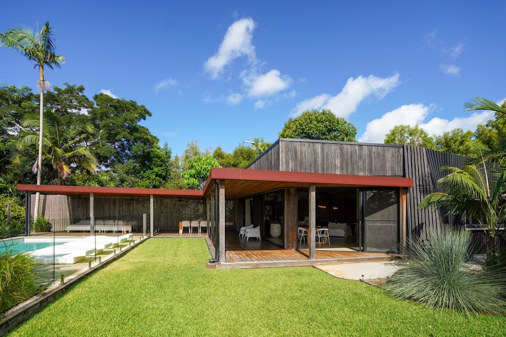 Imagine Byron Bay – Luxury Accommodation | 84 Fowlers Ln, Bangalow NSW 2479, Australia | Phone: 0400 876 661