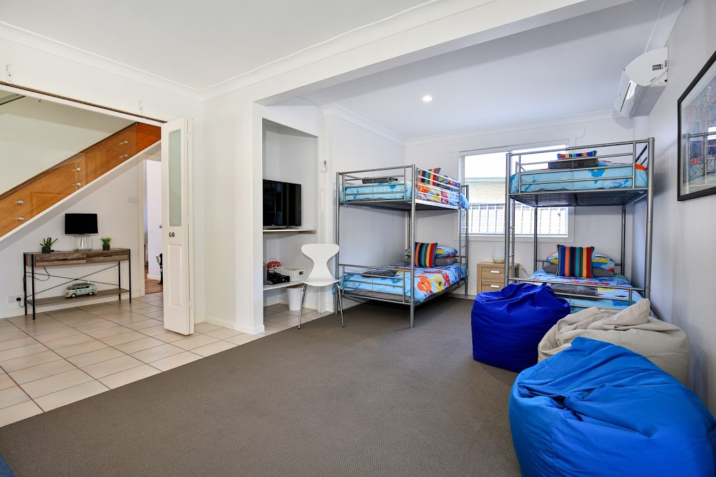 The Jetty @ Culburra - Pet Friendly Waterfront | lodging | 10 Whistler St, Culburra Beach NSW 2540, Australia | 1300183983 OR +61 1300 183 983