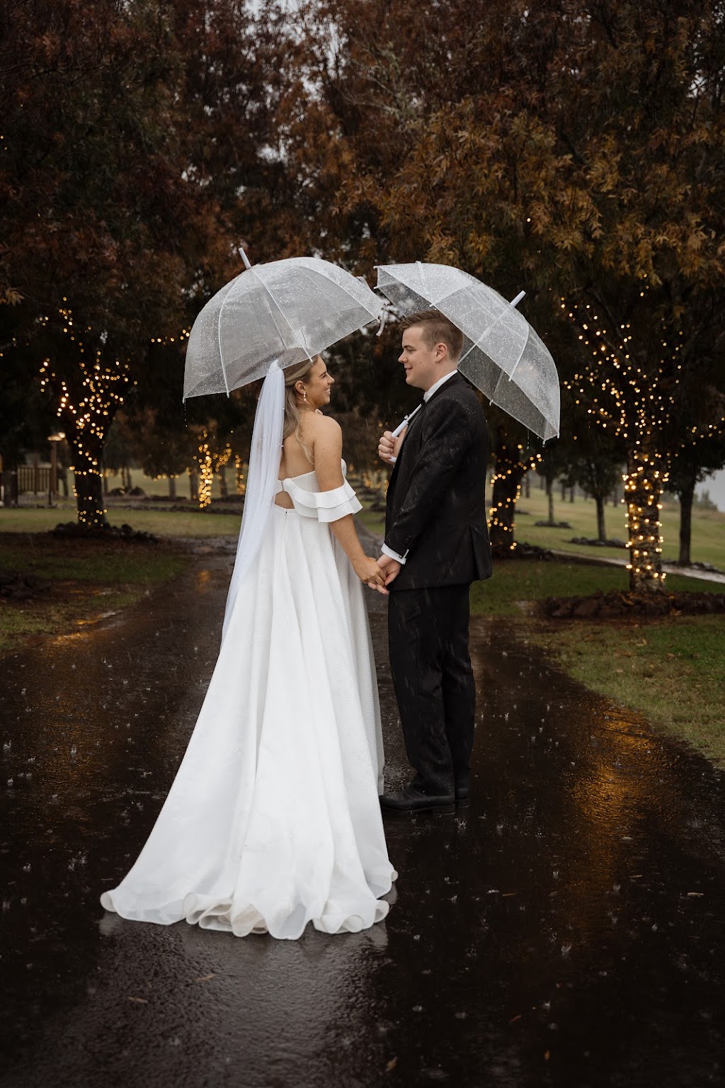 Sarah Bradford Photography | 175 Keys Rd, Hampton QLD 4352, Australia | Phone: 0401 833 043