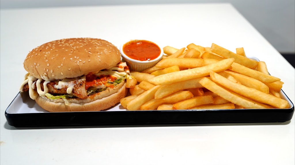 Charlies Grill | G17/273 Fowler Rd, Illawong NSW 2234, Australia | Phone: (02) 8544 0069