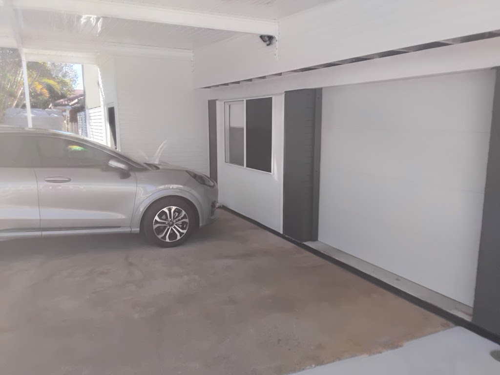 Dlc painting | 37 Janet St, Walloon QLD 4306, Australia | Phone: 0427 360 082