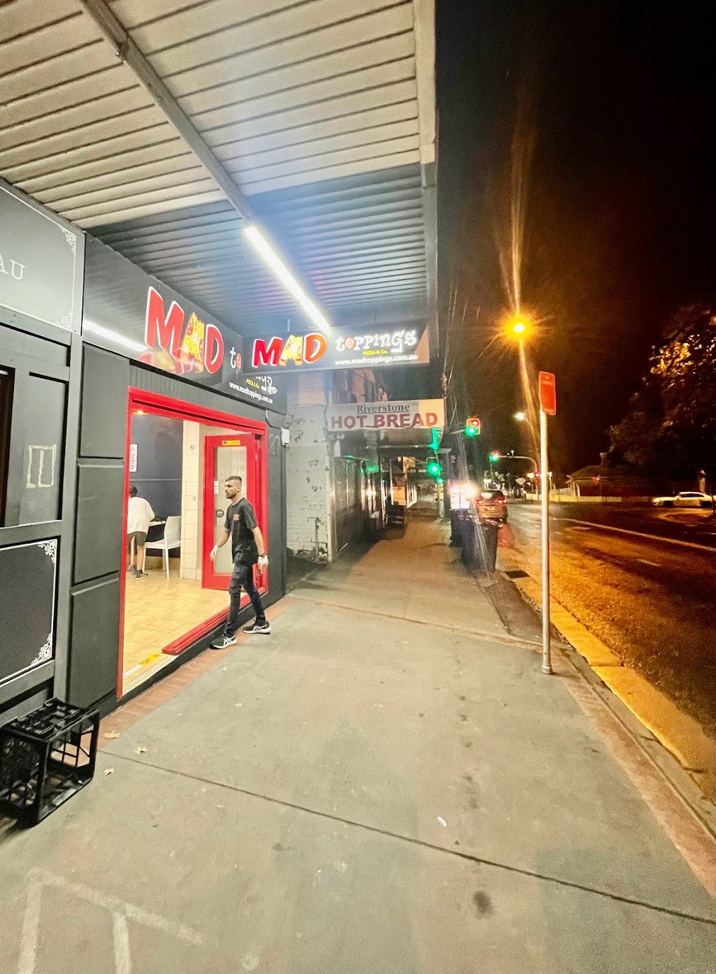Mad Toppings Riverstone | 20 Garfield Rd E, Riverstone NSW 2765, Australia | Phone: 0466 444 837