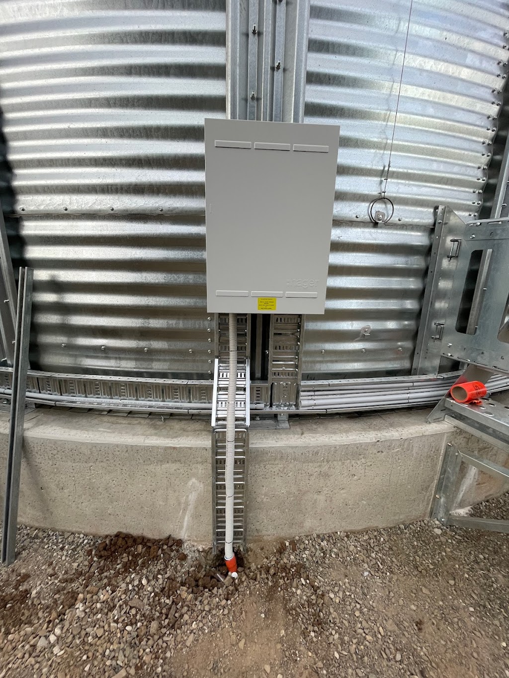 VIPR Industries Electrical Solutions | 2 Vale St, Emerald QLD 4720, Australia | Phone: 0427 923 258