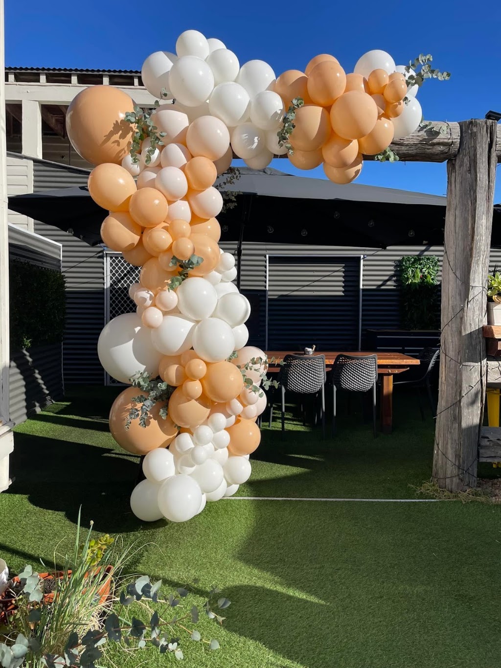 The Balloon Barn | 31 Cressbrook St, Toogoolawah QLD 4313, Australia | Phone: 0420 255 955