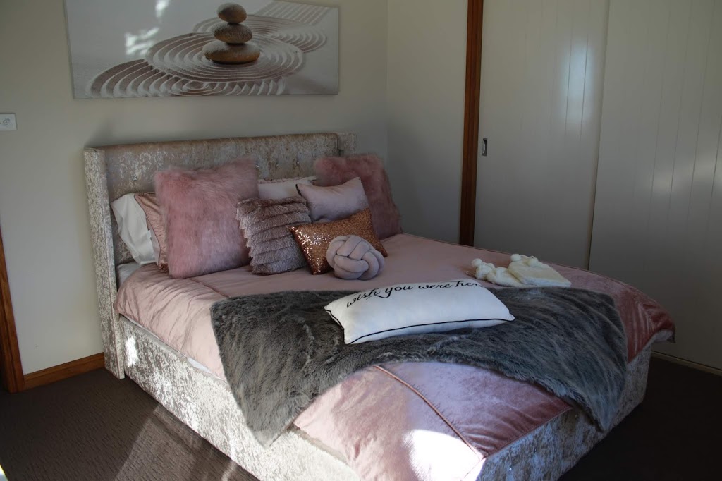 Cashmere B & B | 191 Gelston Heights Gelston Park, Wagga Wagga NSW 2650, Australia | Phone: 0447 145 517