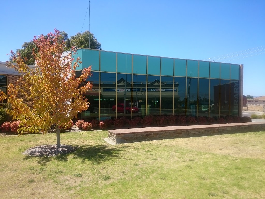 Central Highlands Library | Cnr Barkly & Queen Sts, Ararat VIC 3377, Australia | Phone: (03) 5352 1722