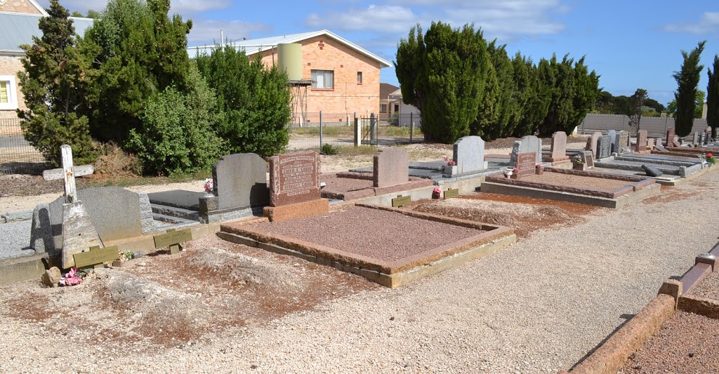 Warooka Uniting Church Cemetery | cemetery | 26 Brentwood Rd, Warooka SA 5577, Australia