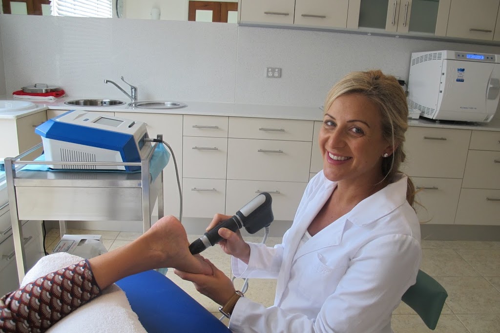 Gold Coast Foot Clinic | doctor | 154 Sunshine Blvd, Mermaid Waters QLD 4218, Australia | 0755261988 OR +61 7 5526 1988