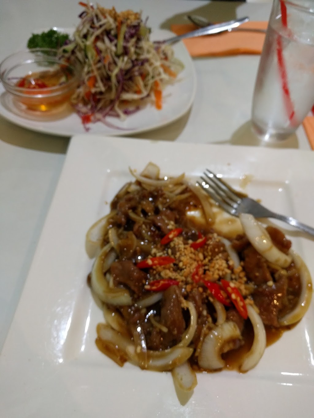 LB Vietnamese Food Dine In & Takeaway | meal takeaway | 2 James St, Salisbury SA 5108, Australia | 0882509335 OR +61 8 8250 9335