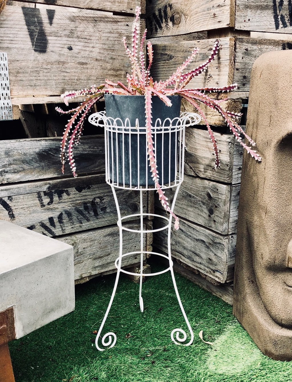 Creative Outdoor Pots | store | 8 Equator Rd, Thomastown VIC 3074, Australia | 0414595886 OR +61 414 595 886