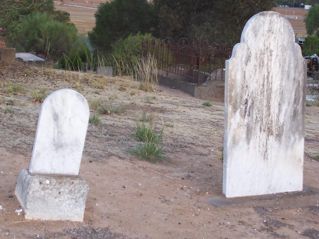 Shepparton Public Cemetery | cemetery | 5 Rudd Rd, Shepparton VIC 3630, Australia | 0358212289 OR +61 3 5821 2289