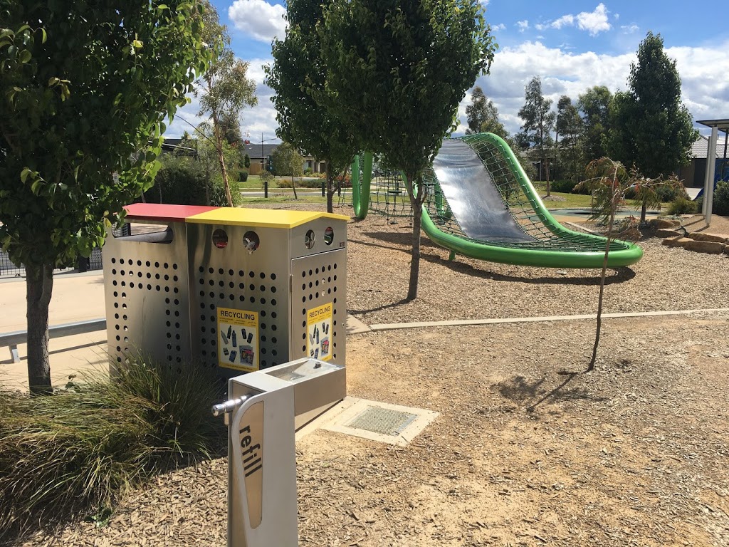 Merrifield Neighbourhood Park | park | St Georges Blvd, Mickleham VIC 3064, Australia