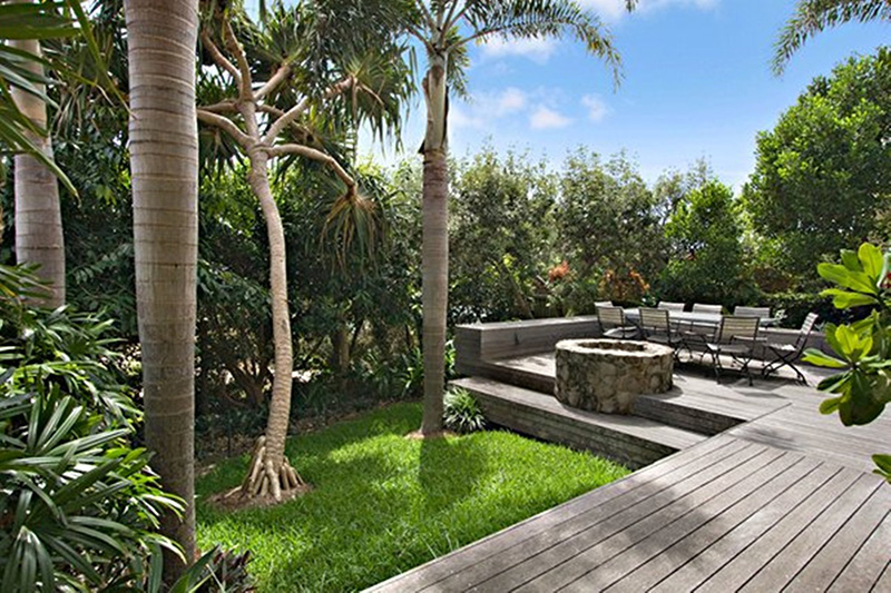 21 Ross Crescent - Noosa Luxury Holidays | 21 Ross Cres, Sunshine Beach QLD 4567, Australia | Phone: (07) 5448 0462