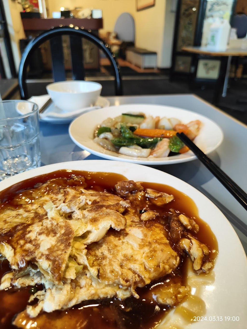 Peacock palace | 24 Lake St, Warners Bay NSW 2282, Australia | Phone: (02) 4948 9249