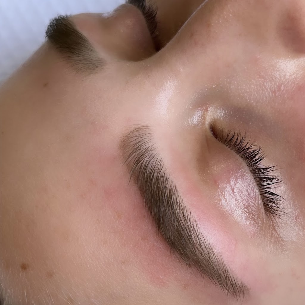 Bronze Brow and Lash | 39 Evergreen St, Armstrong Creek VIC 3217, Australia | Phone: 0421 148 968