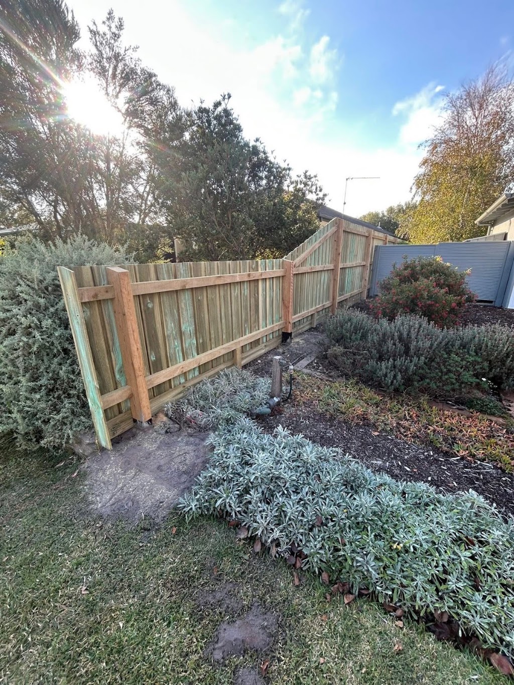 Morrison Fencing | 65 Barnes Rd, Kardella South VIC 3950, Australia | Phone: 0417 845 312