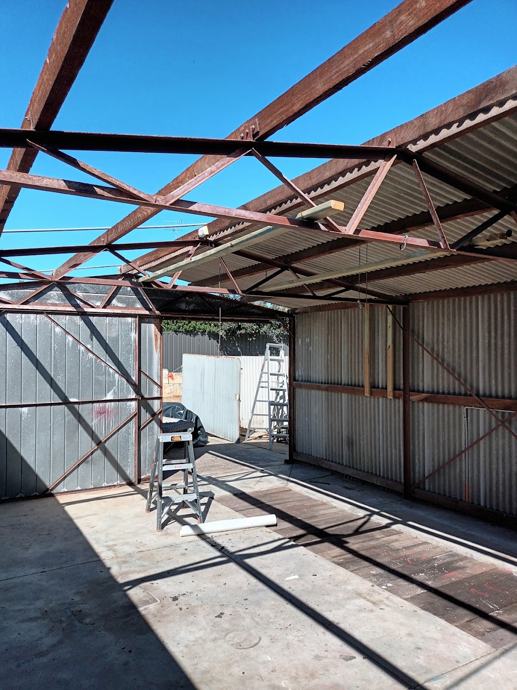 JC Demolition & Asbestos Removal | general contractor | 18 Favenc Way, Padbury WA 6025, Australia | 0439906337 OR +61 439 906 337